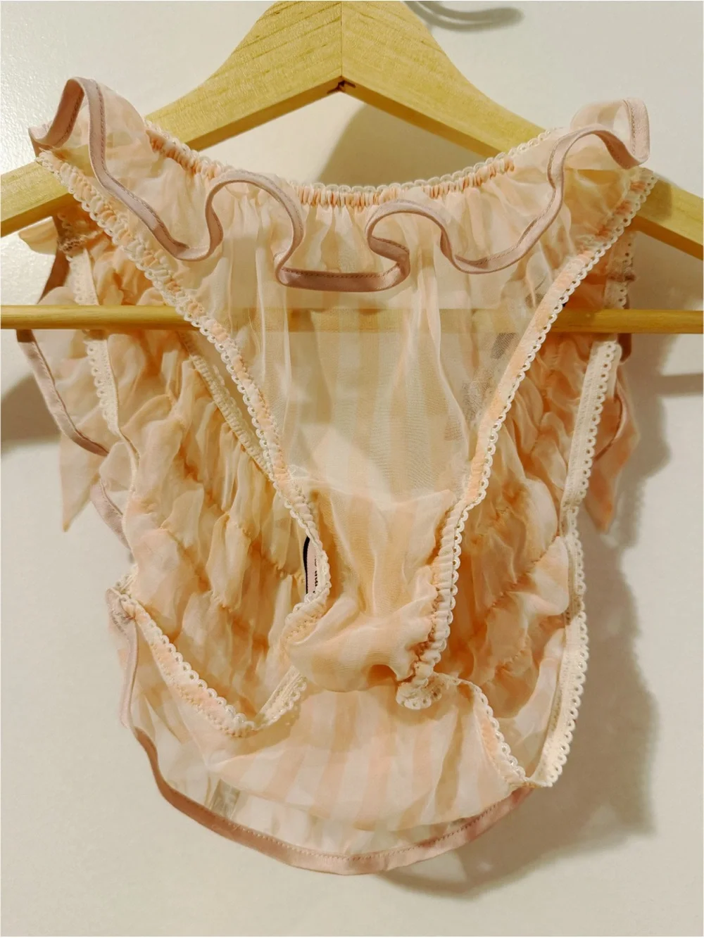 Victoria’s Secret Limited Edition London Charm Undies - Picture 3 of 5